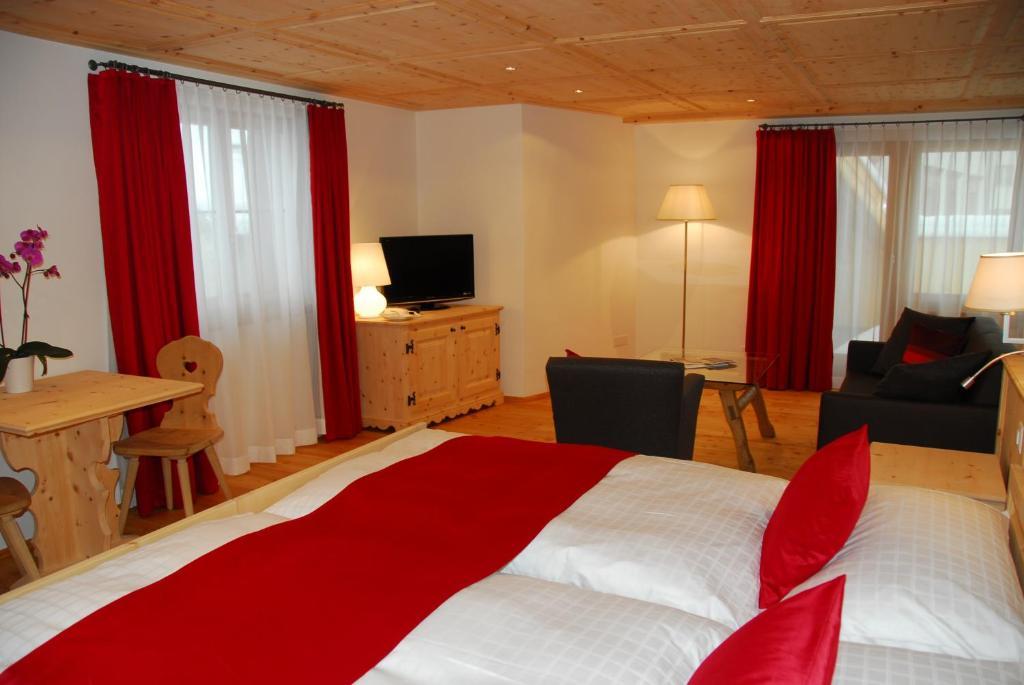 Hotel Engiadina Scuol Δωμάτιο φωτογραφία